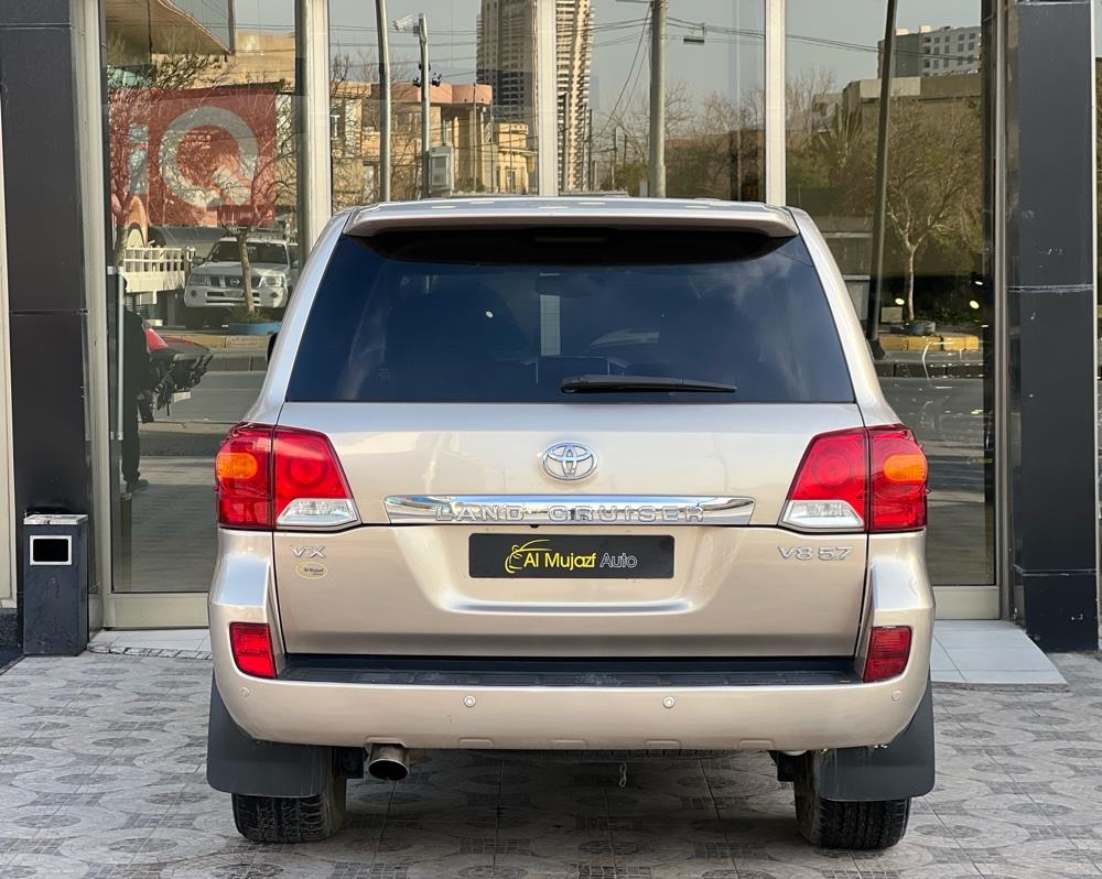 تويوتا لاندكروزر